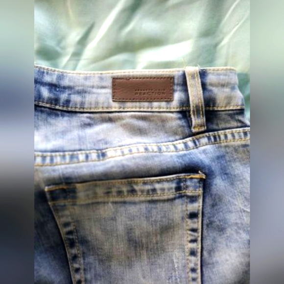 Women's jeans! - Picture 3 of 3